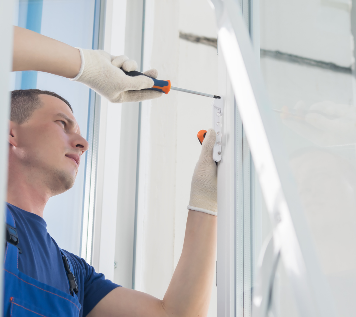 Reparatie-van-houten-schuifdeuren-en-ramen